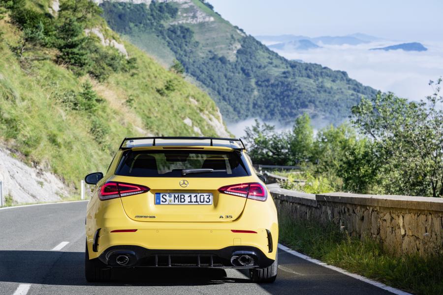  Mercedes-AMG A35 4Matic Aerodynamic Package (W177) 2018 года  (WW) (фото 13 из 31)